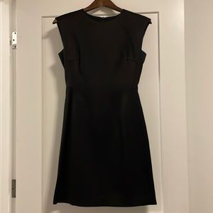 Theory Structured Fitted black Dress. Size 0. Textured black silky material